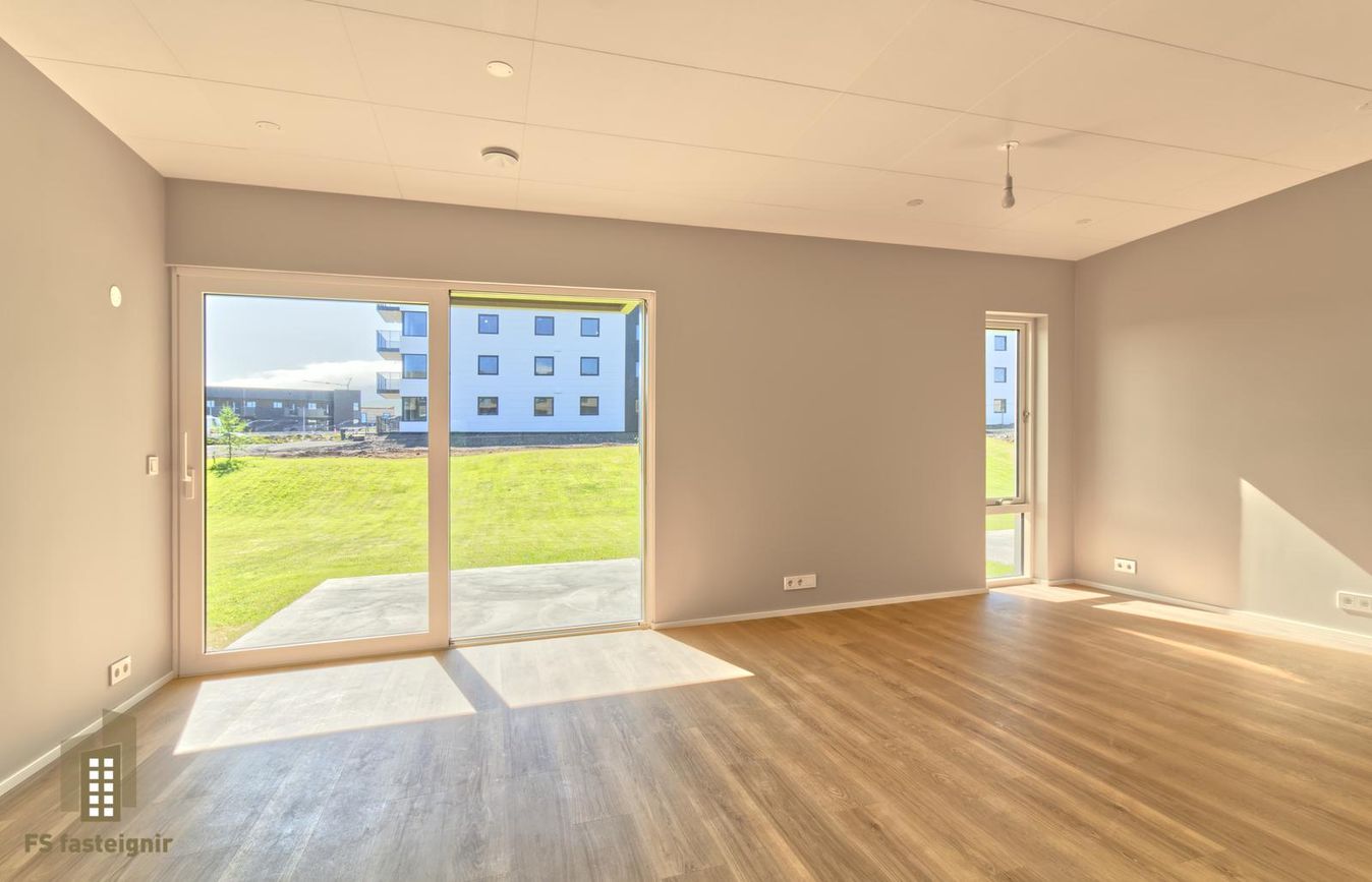 Lækjarmói 8, 603 Akureyri