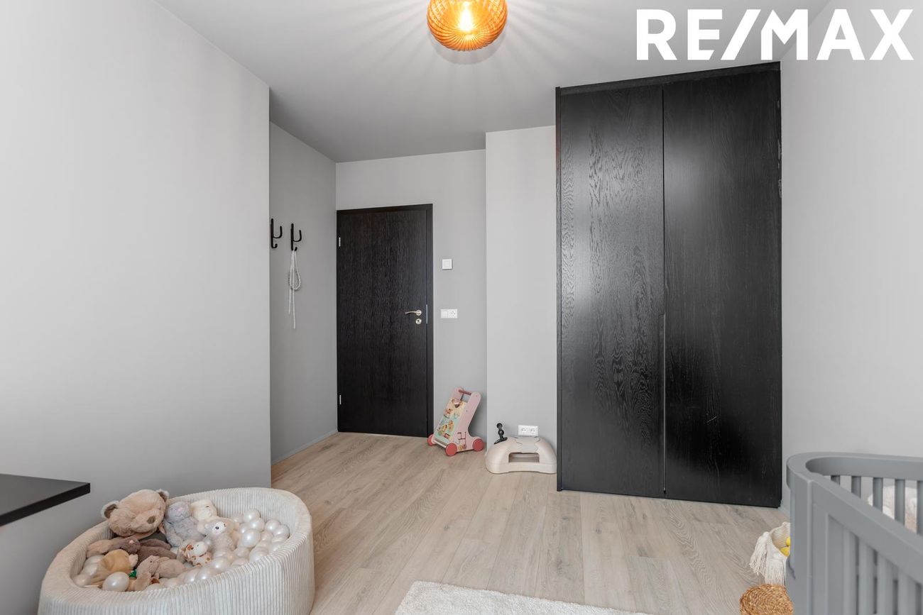 Hverfisgata 96, 101 Reykjavík