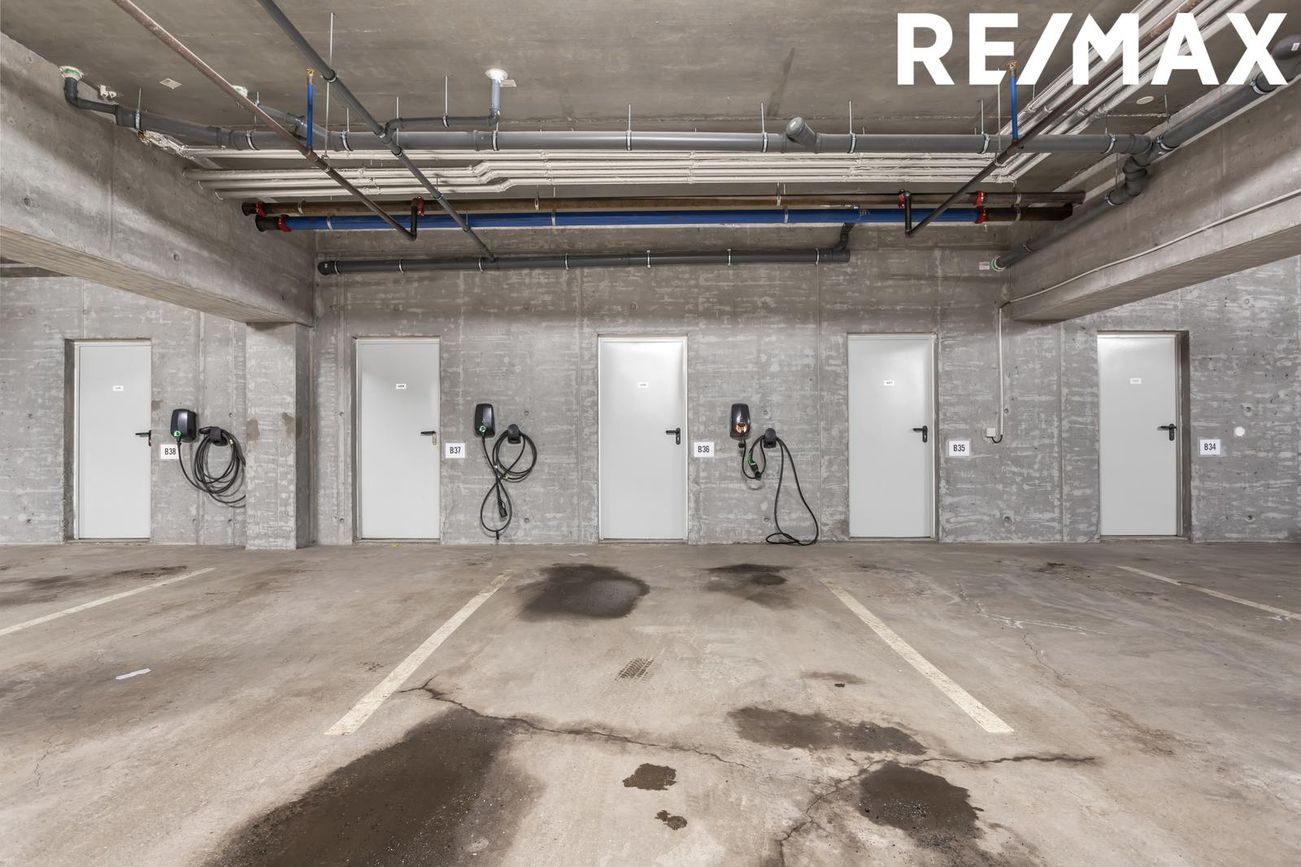 Hverfisgata 96, 101 Reykjavík