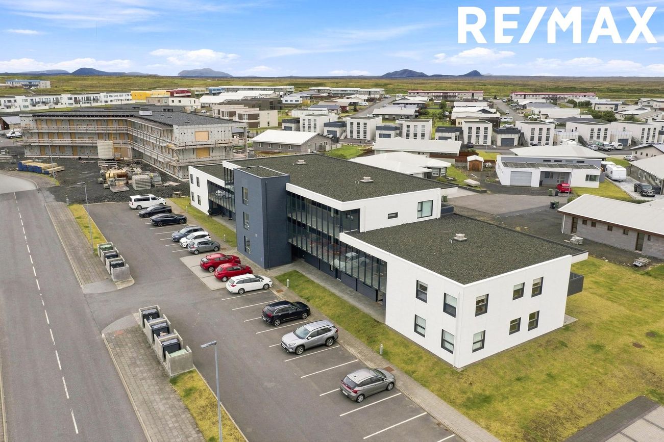 Dalsbraut 6, 260 Reykjanesbær