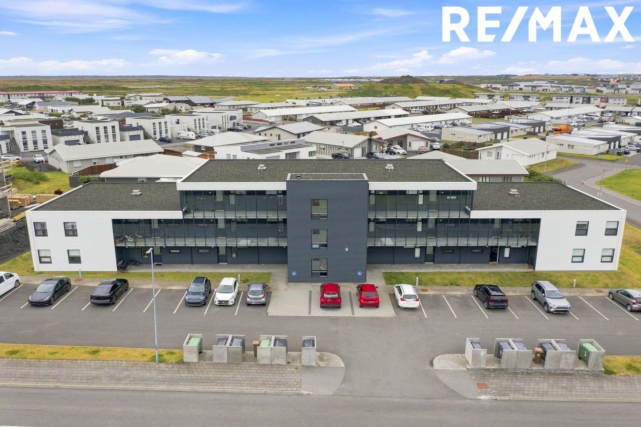 Dalsbraut 6, 260 Reykjanesbær