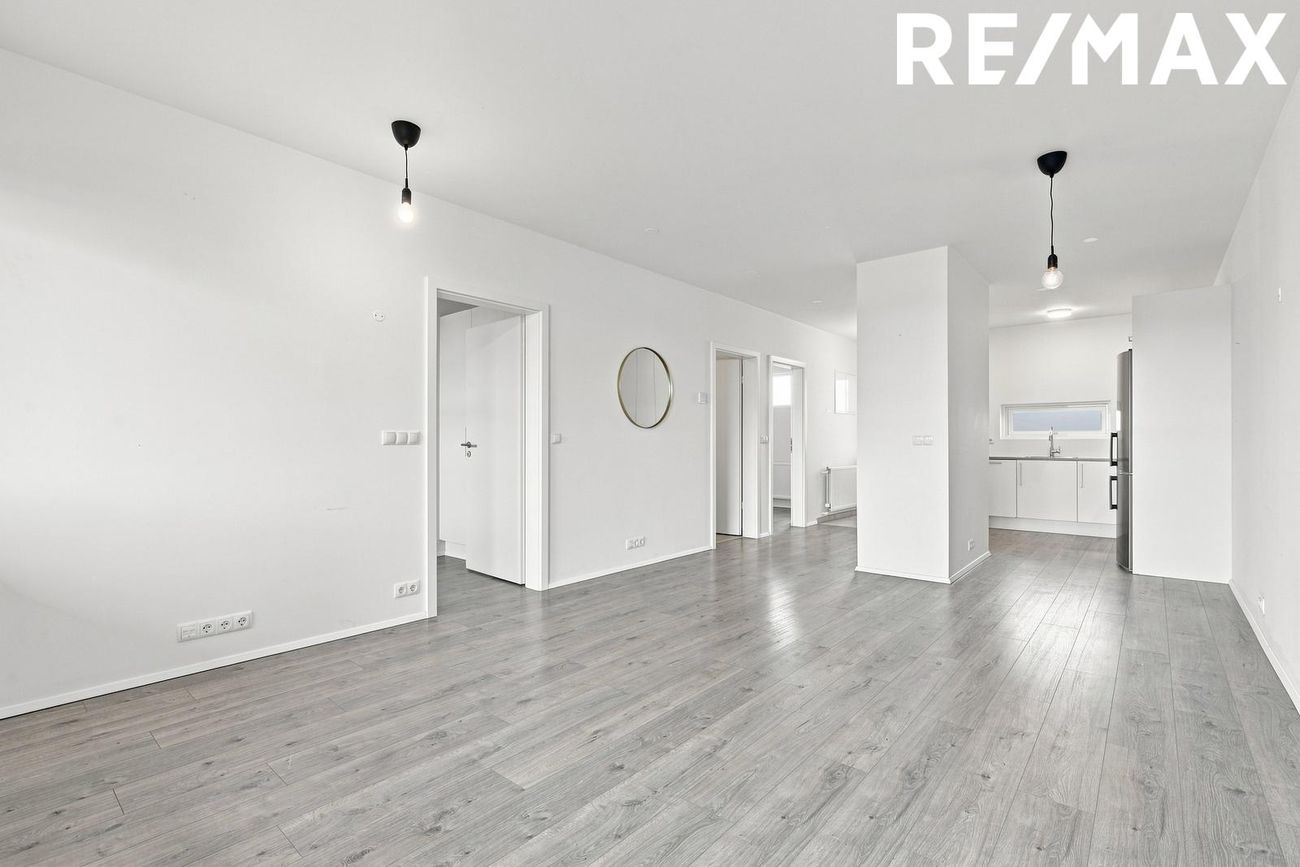 Dalsbraut 6, 260 Reykjanesbær