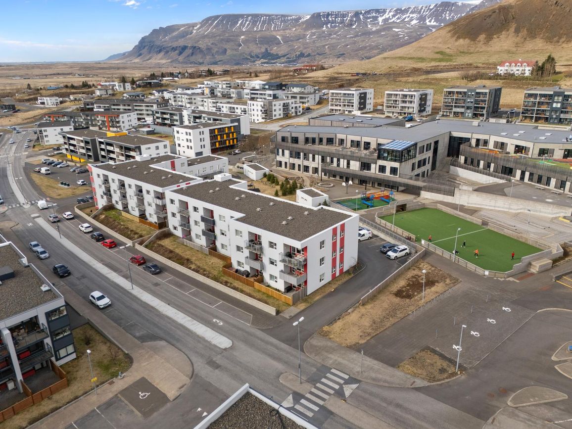 Vefarastræti 11 - 0110, 270 Mosfellsbær