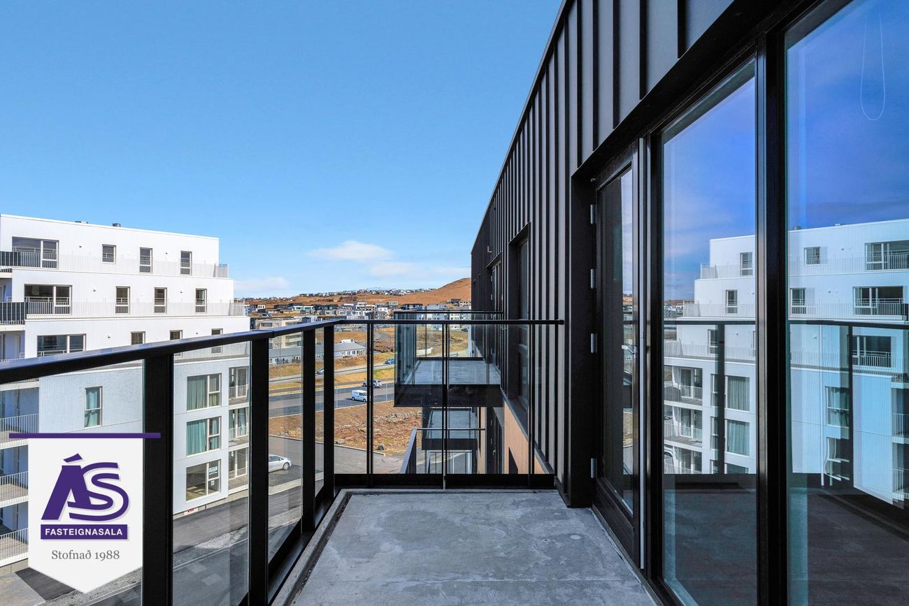 Áshamar 56, 221 Hafnarfjörður