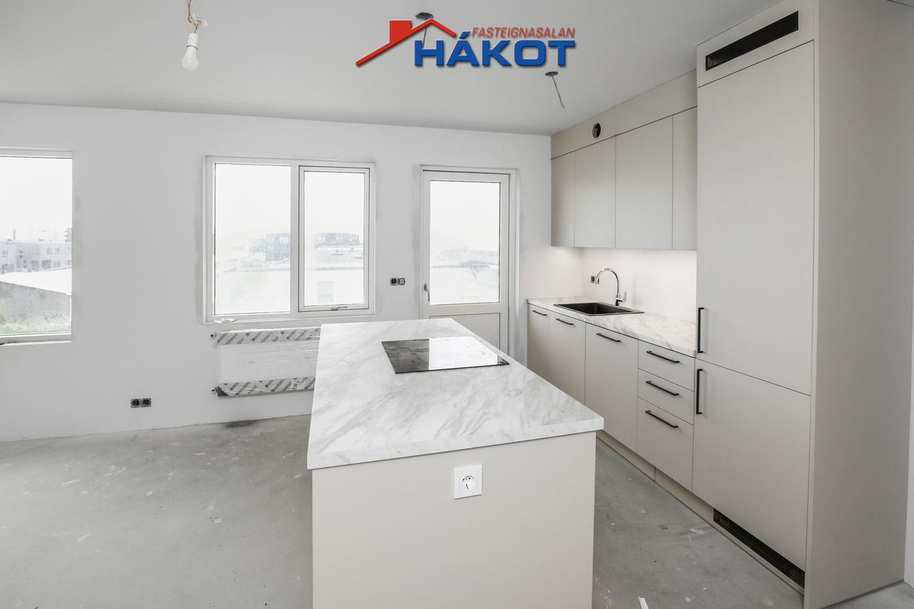 Beykiskógar 19, 300 Akranes