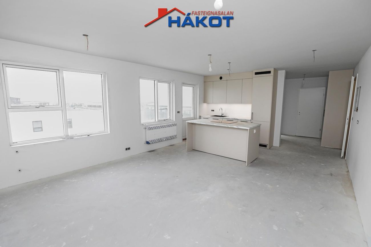 Beykiskógar 19, 300 Akranes