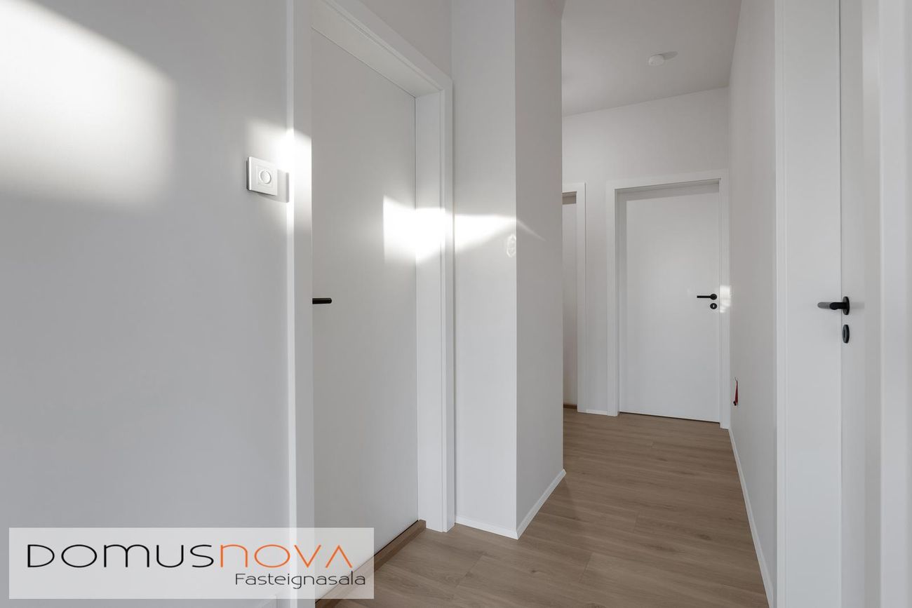 Jöfursbás 5B, 112 Reykjavík