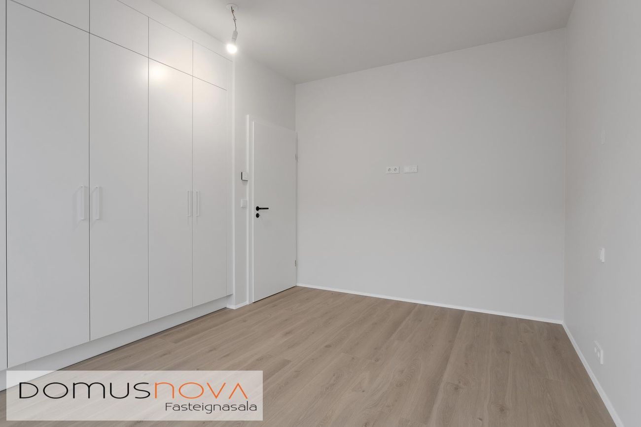 Jöfursbás 5B, 112 Reykjavík