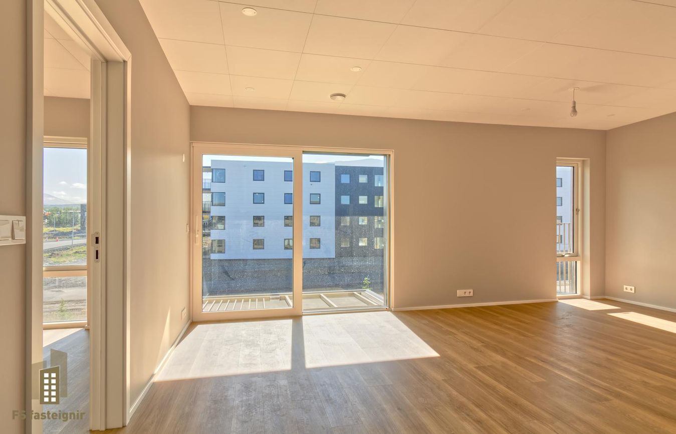 Lækjarmói 8, 603 Akureyri