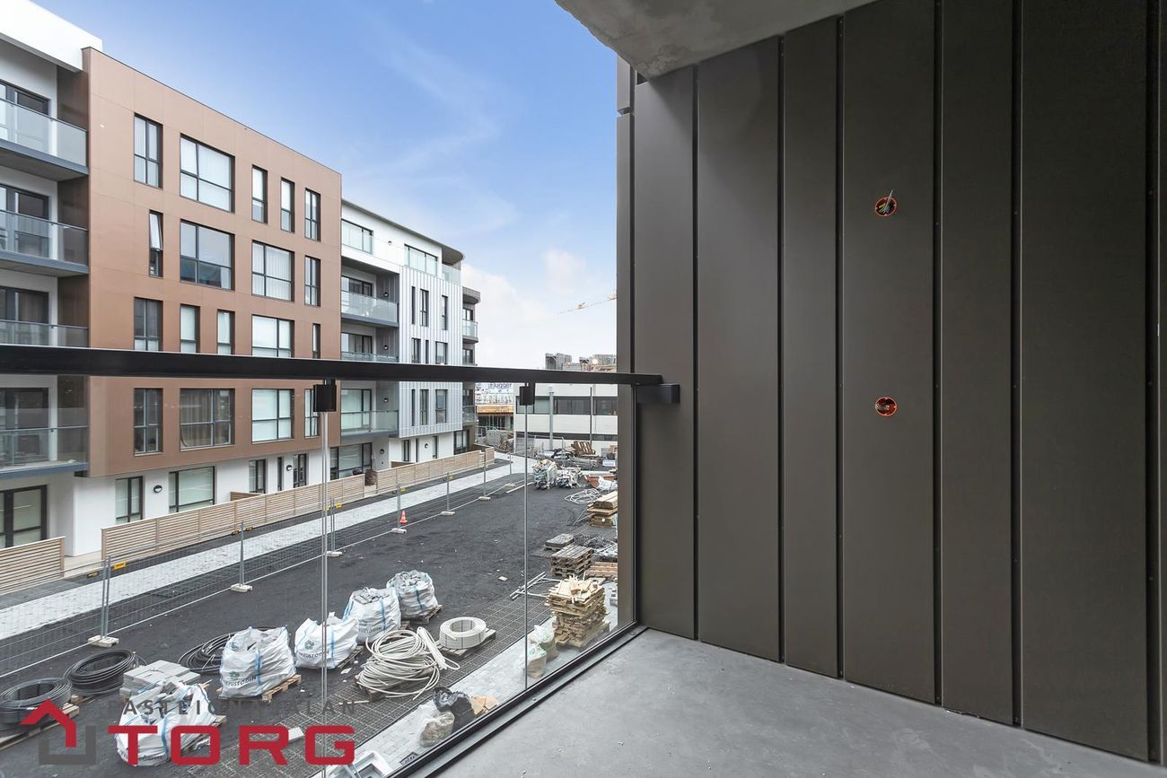 Grensásvegur 1F - 0402, 108 Reykjavík