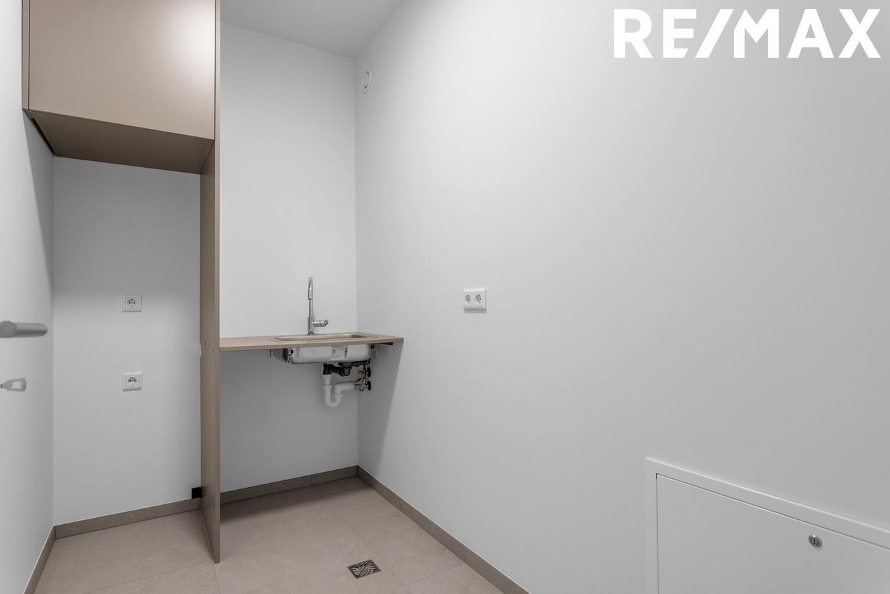 Hringbraut 120 - 0210, 101 Reykjavík