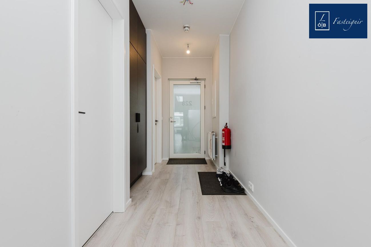Valshlíð 16, 102 Reykjavík