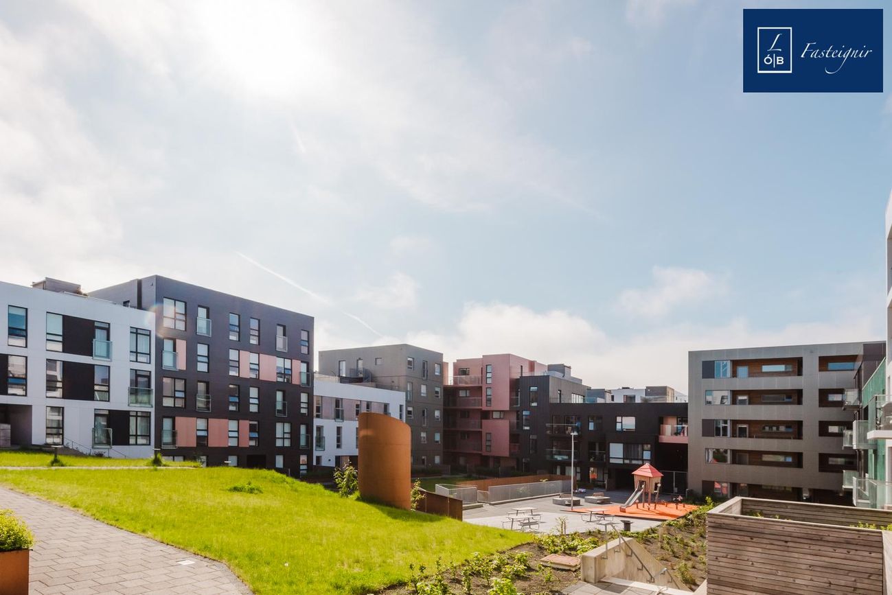 Valshlíð 16, 102 Reykjavík