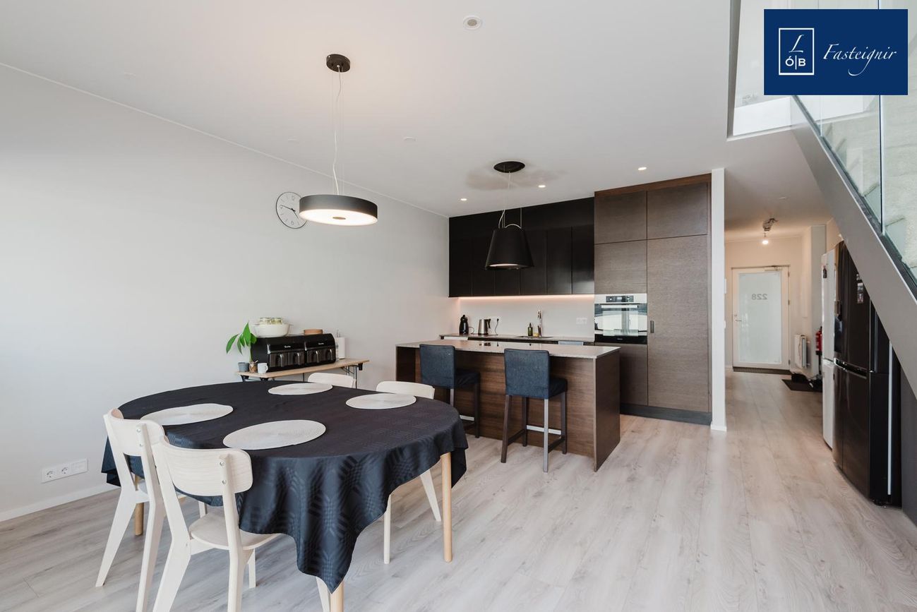 Valshlíð 16, 102 Reykjavík