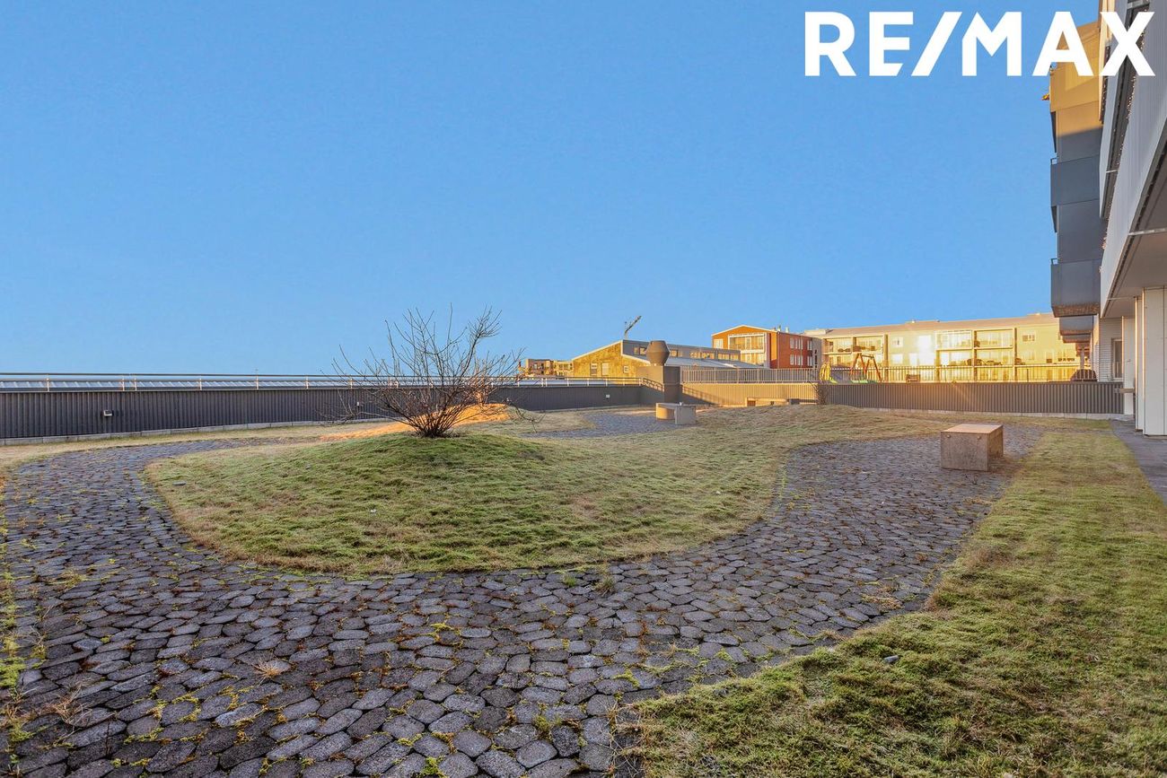 Hafnarbraut 9, 200 Kópavogur