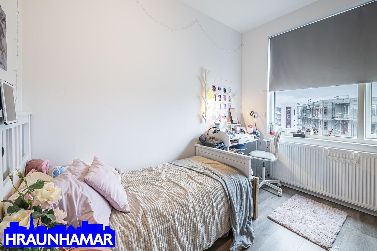 Hringhamar 7, 221 Hafnarfjörður