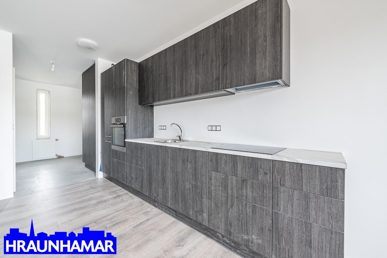 Hringhamar 7, 221 Hafnarfjörður