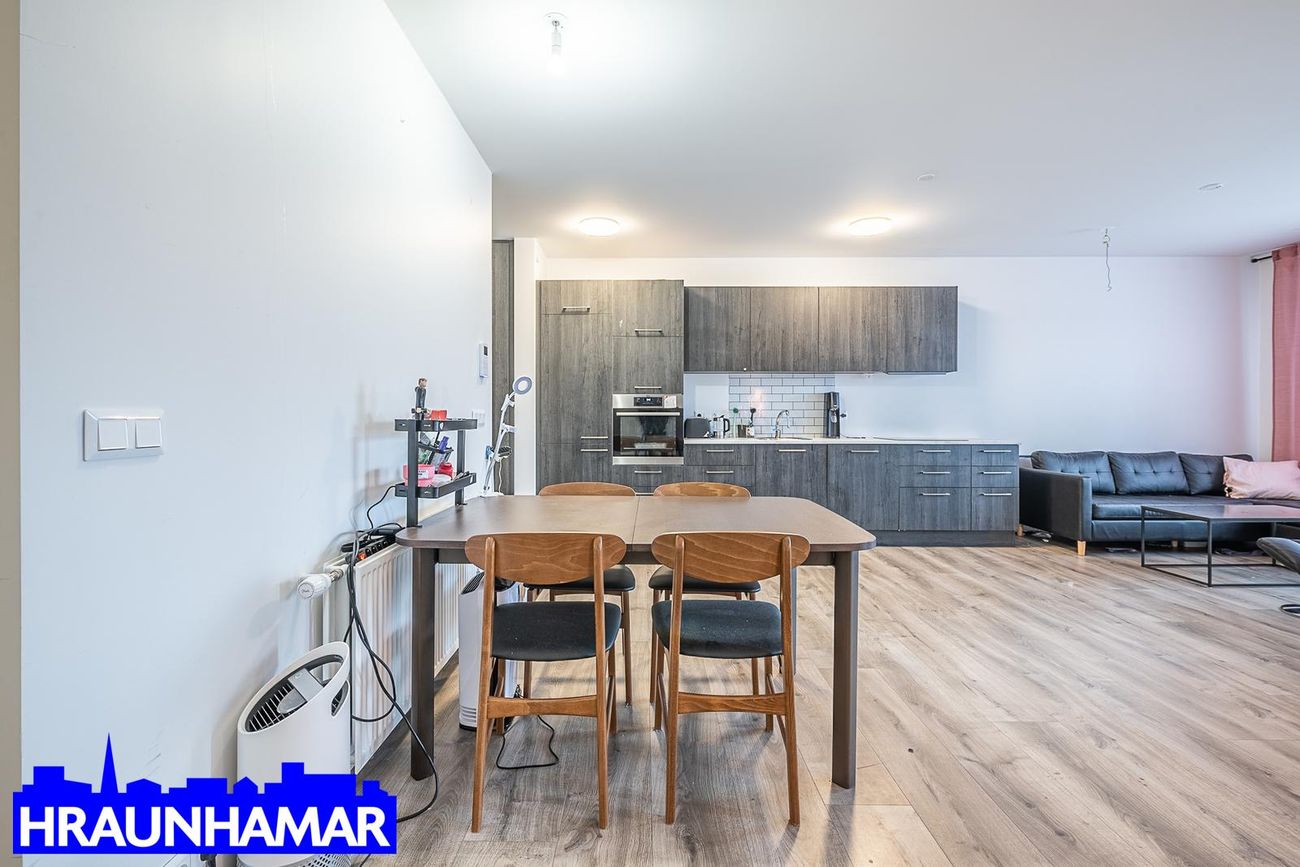 Hringhamar 7, 221 Hafnarfjörður