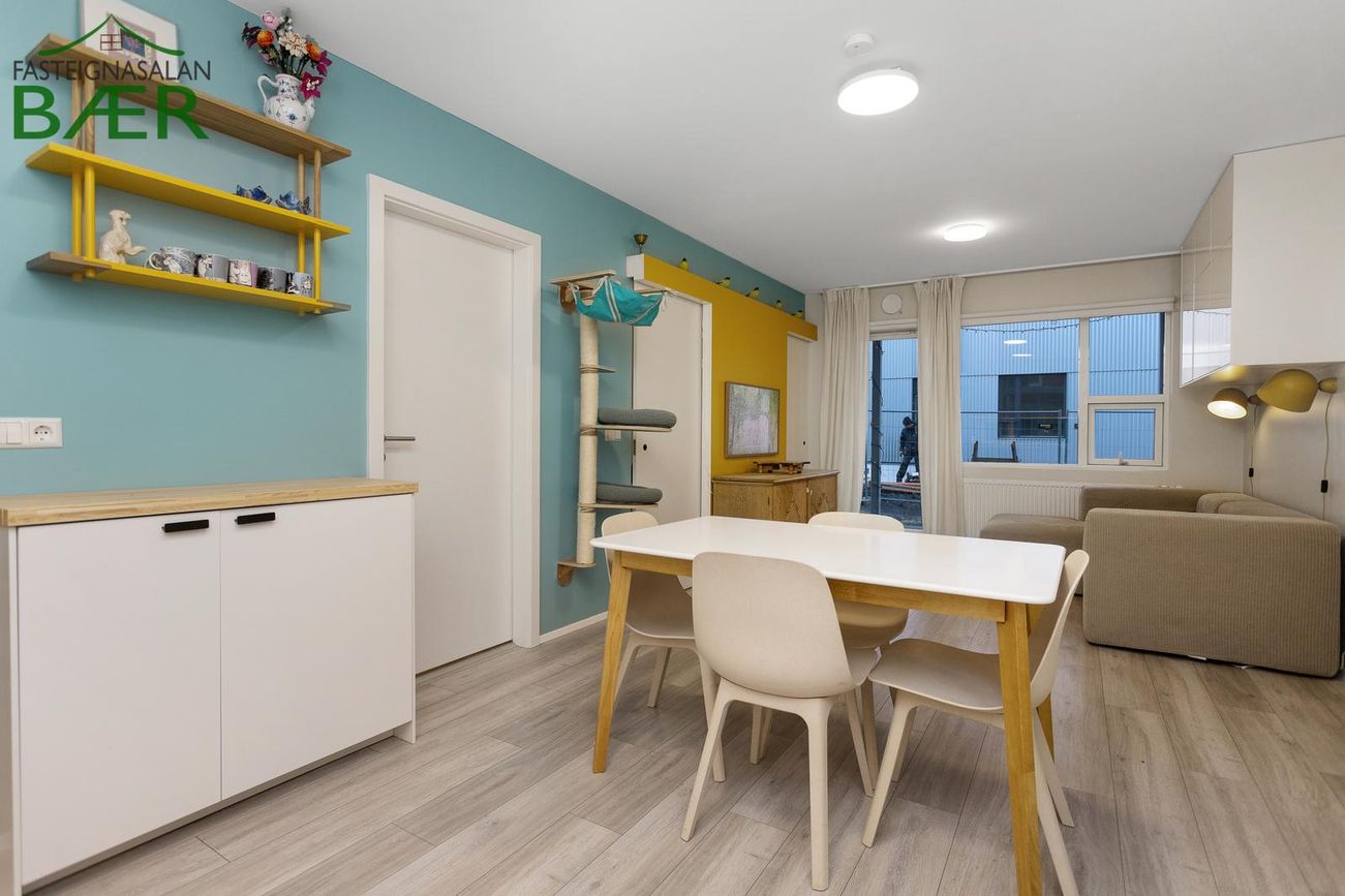 Jöfursbás 11B, 112 Reykjavík