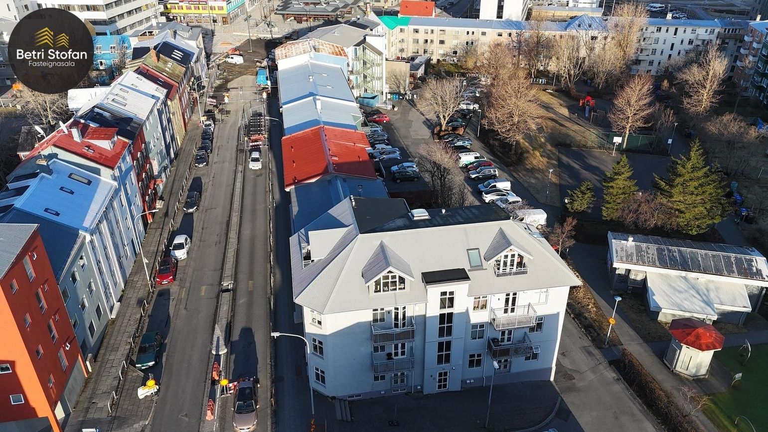 Laugavegur 145, 105 Reykjavík