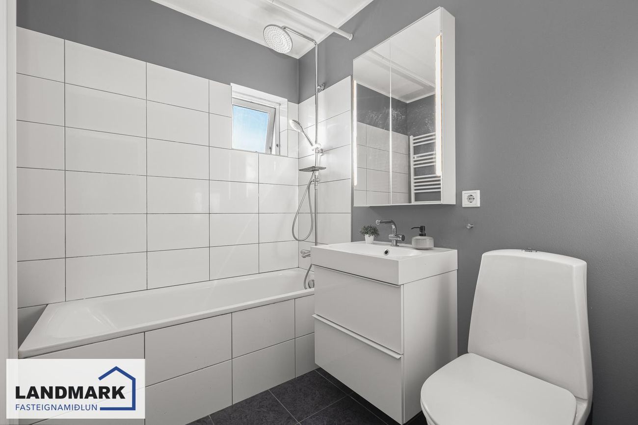 Reyrengi 1, 112 Reykjavík