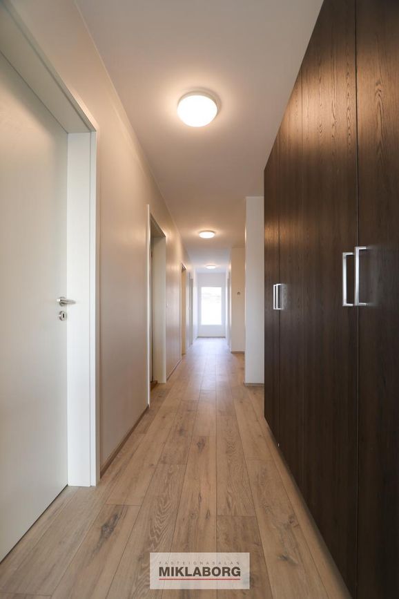 Gerplustræti 13, 270 Mosfellsbær