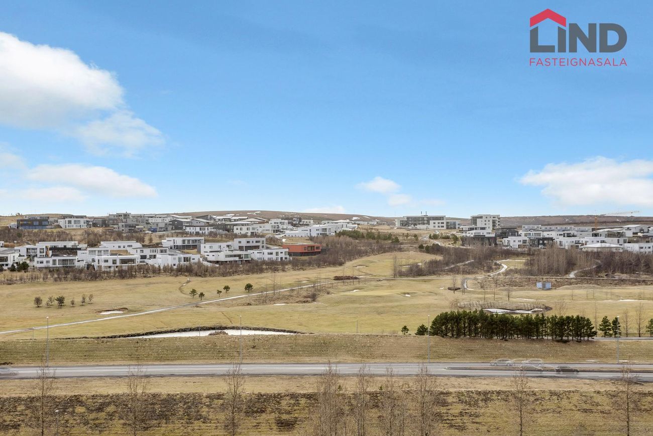 Rjúpnasalir 10, 201 Kópavogur