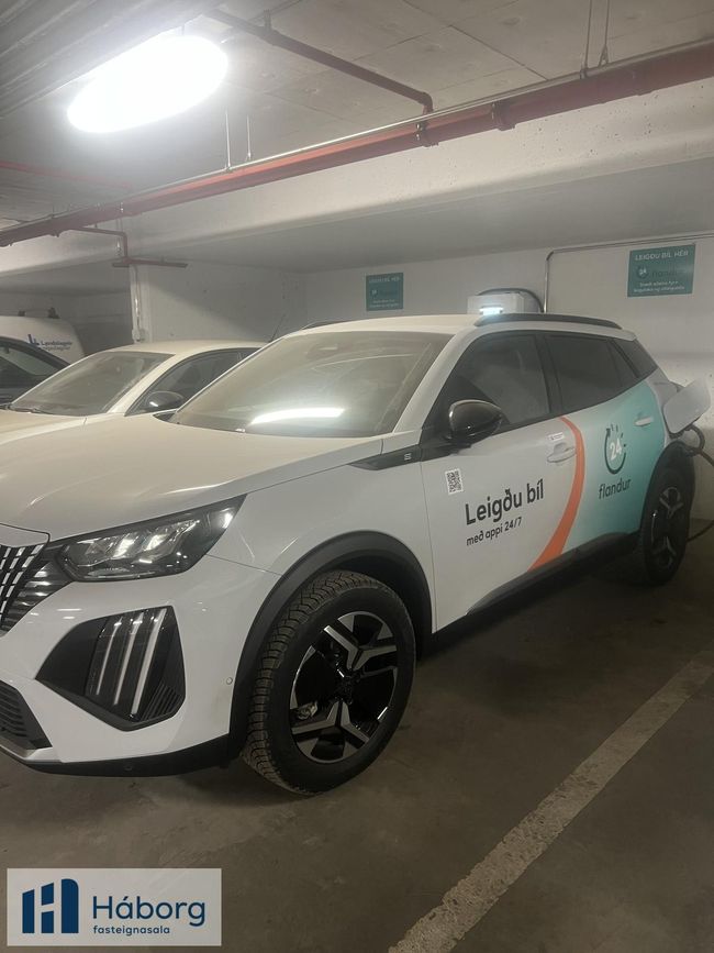 Grensásvegur 1C, 108 Reykjavík