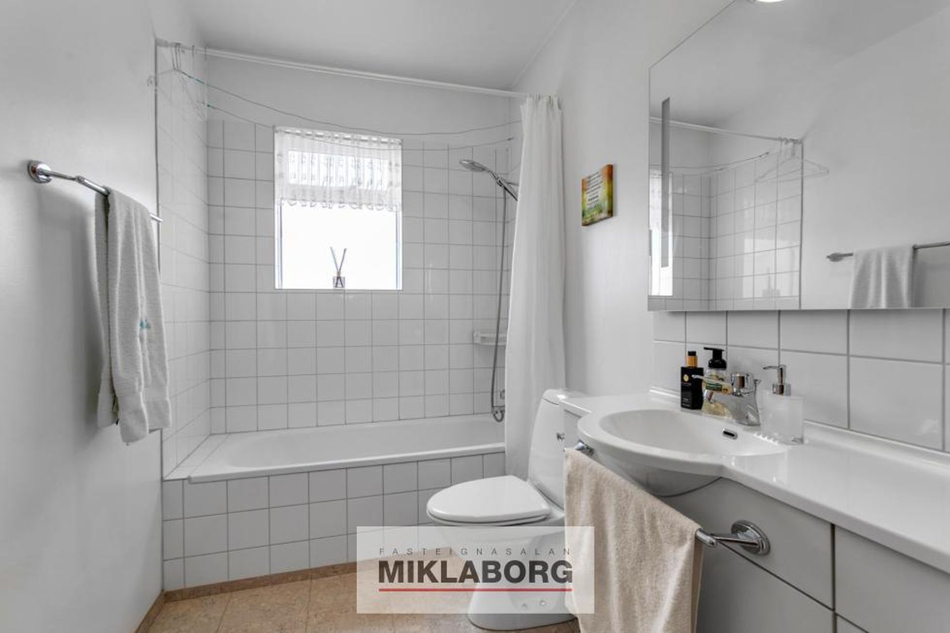 Kleppsvegur 40, 105 Reykjavík