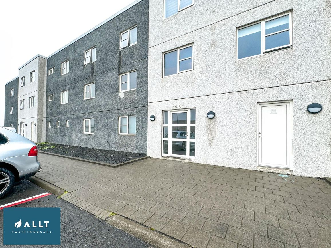 Tjarnabraut 14, 260 Reykjanesbær