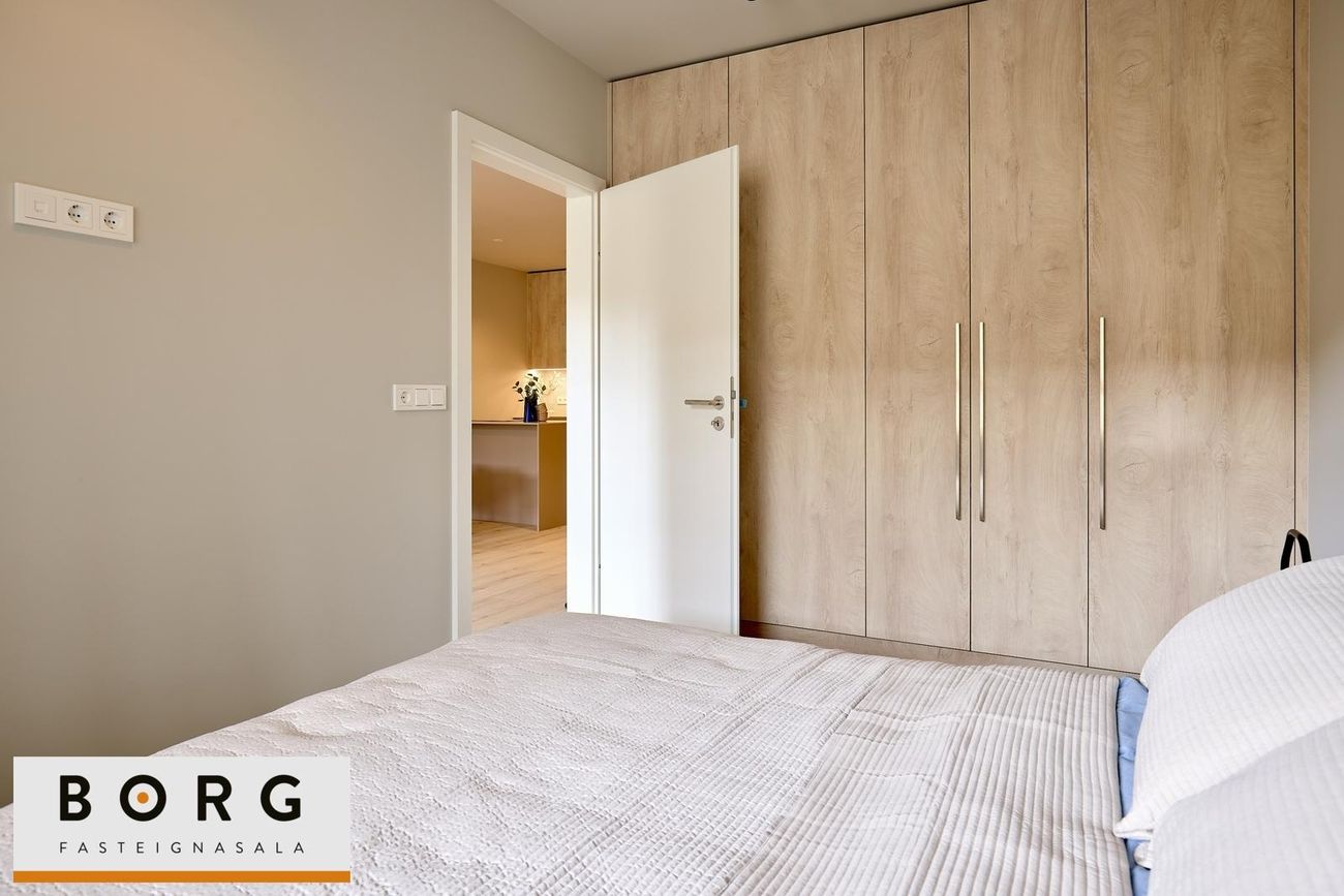 Baughamar 5, 221 Hafnarfjörður