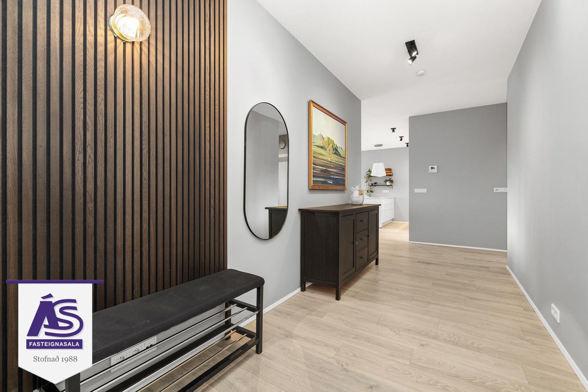 Vinastræti 8 - 0205, 210 Garðabær