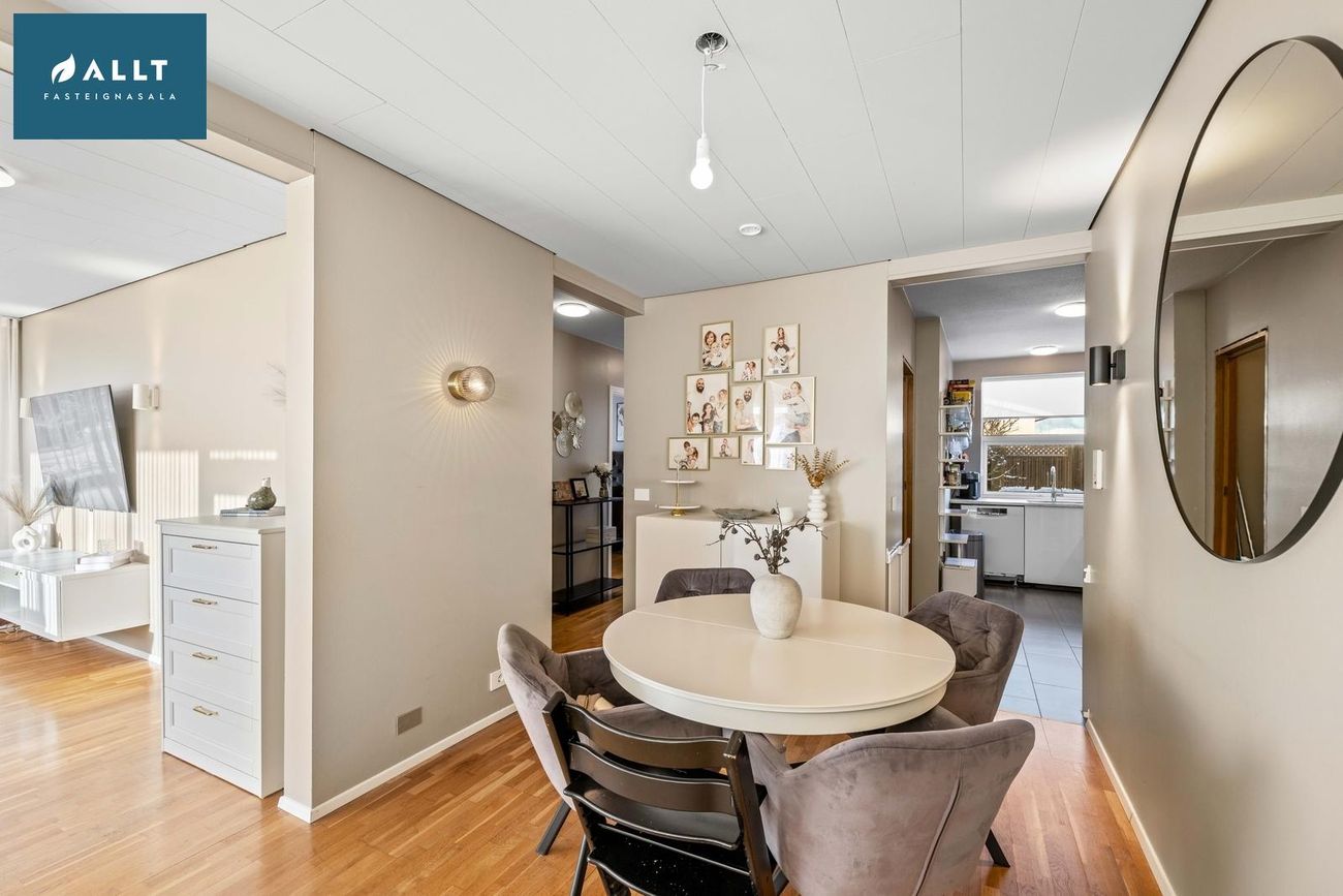Vesturgata 14, 230 Reykjanesbær