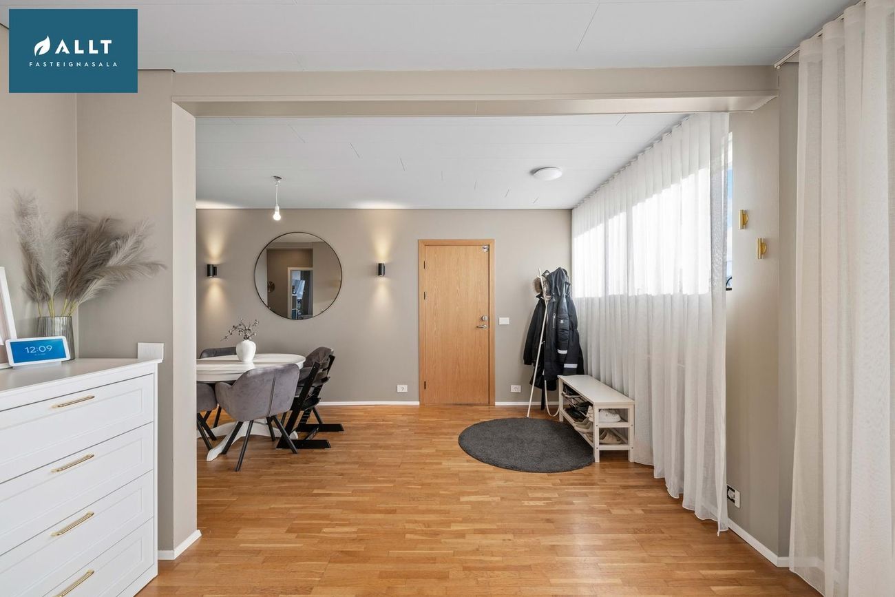 Vesturgata 14, 230 Reykjanesbær