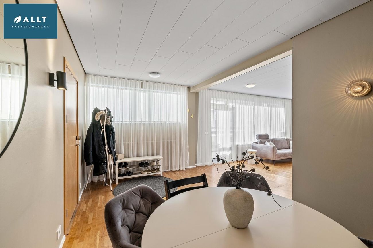 Vesturgata 14, 230 Reykjanesbær