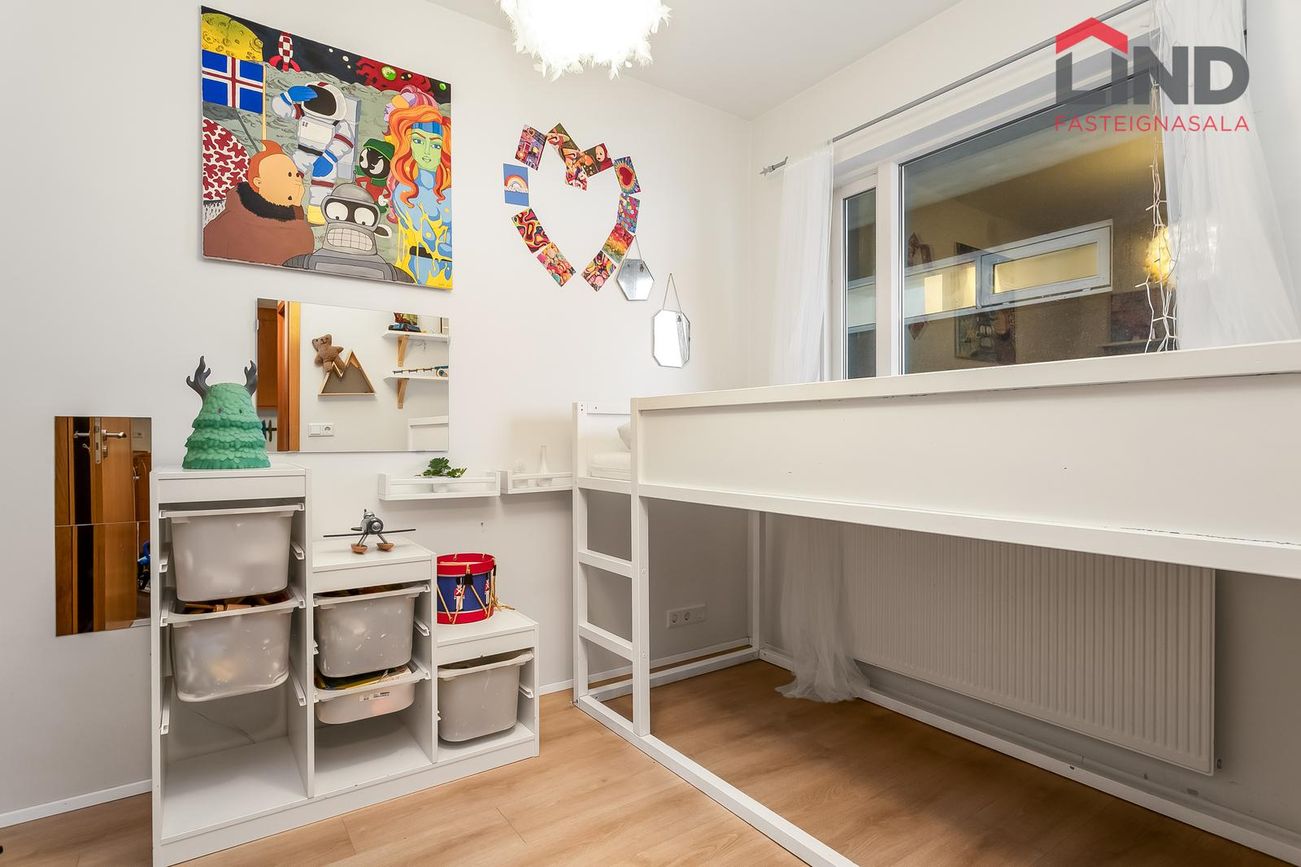 Álfkonuhvarf 49, 203 Kópavogur