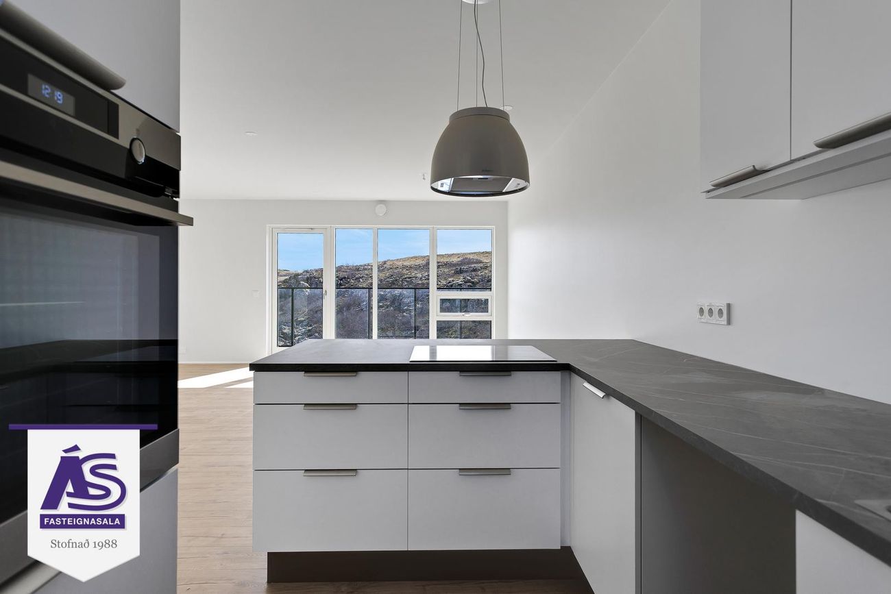 Áshamar 56, 221 Hafnarfjörður