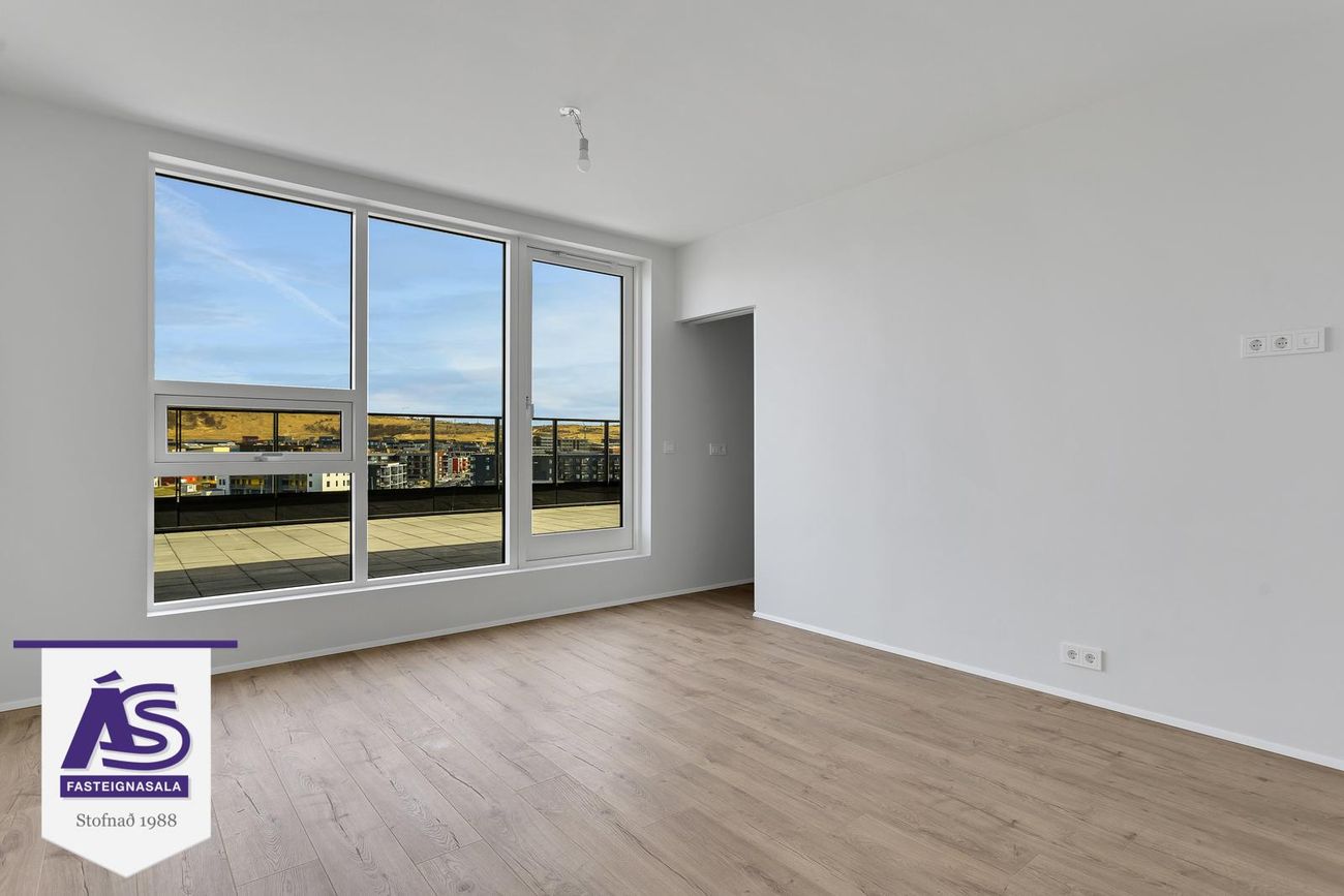 Áshamar 56, 221 Hafnarfjörður