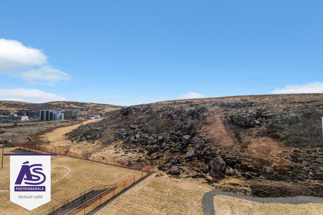 Áshamar 56, 221 Hafnarfjörður
