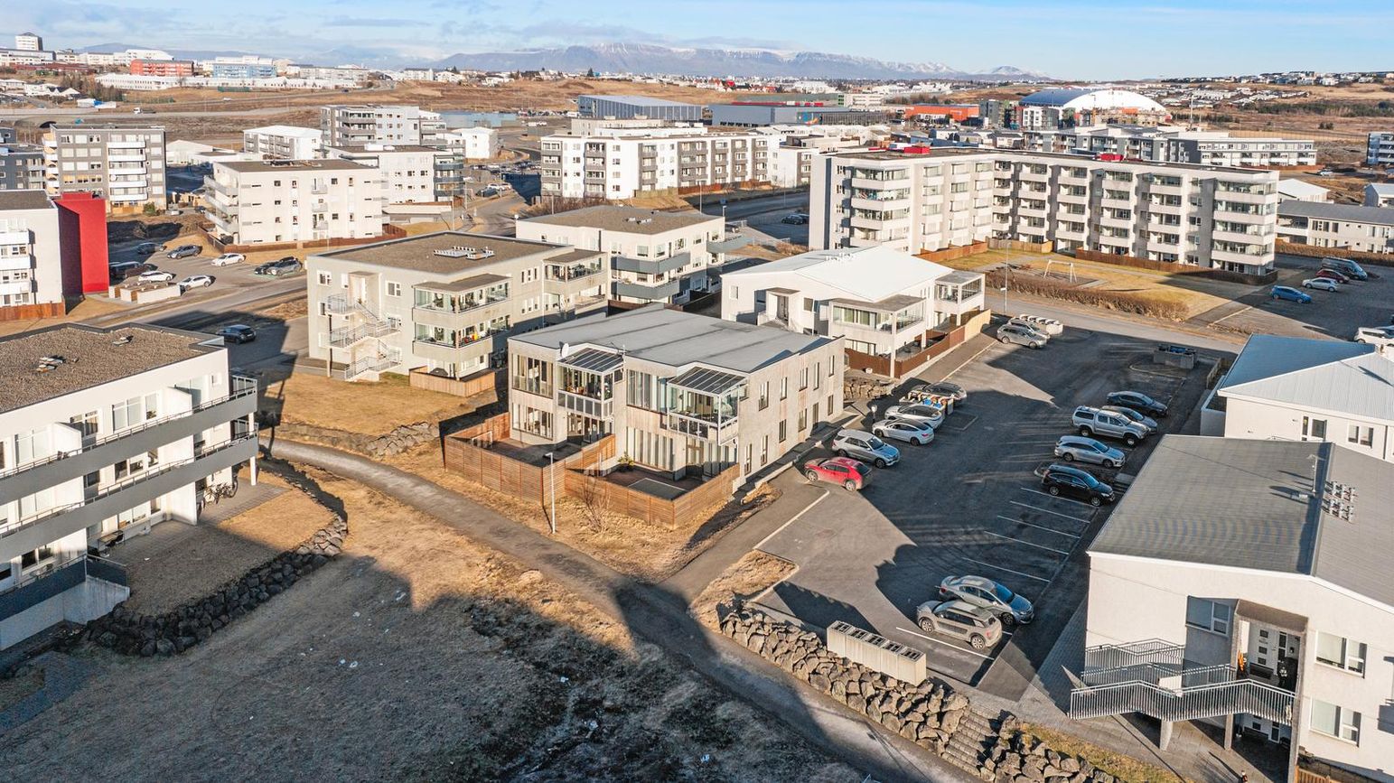 Drekavellir 4, 221 Hafnarfjörður