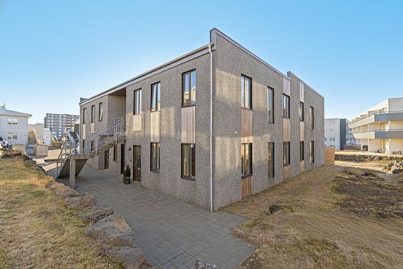 Drekavellir 4, 221 Hafnarfjörður