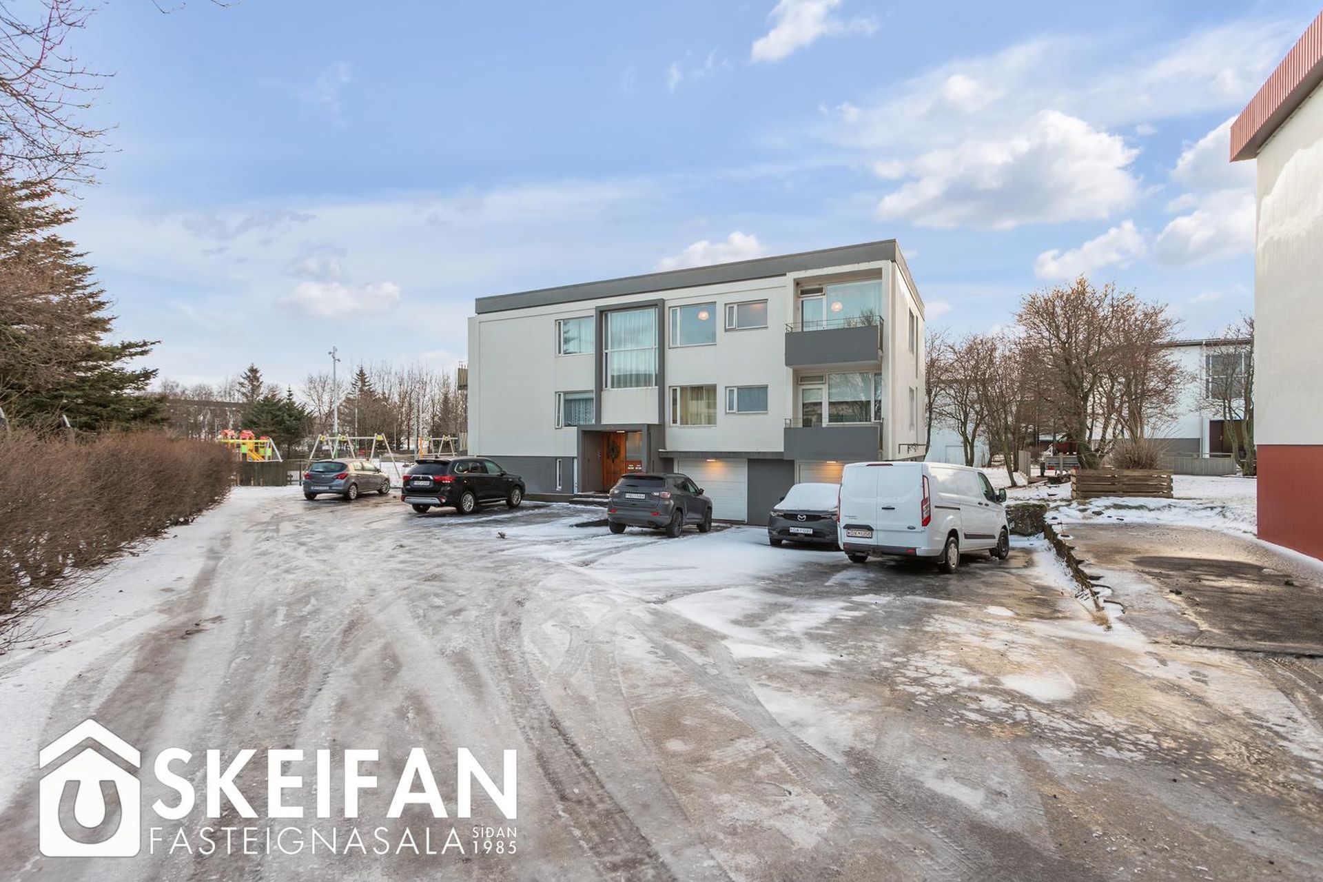 Sæviðarsund 25, 104 Reykjavík