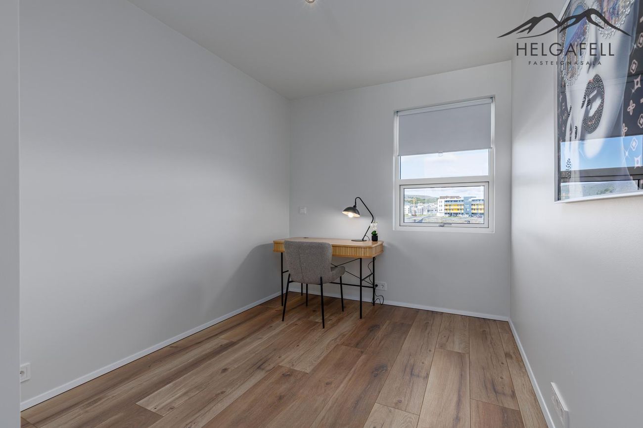 Áshamar 5 - 0303, 221 Hafnarfjörður