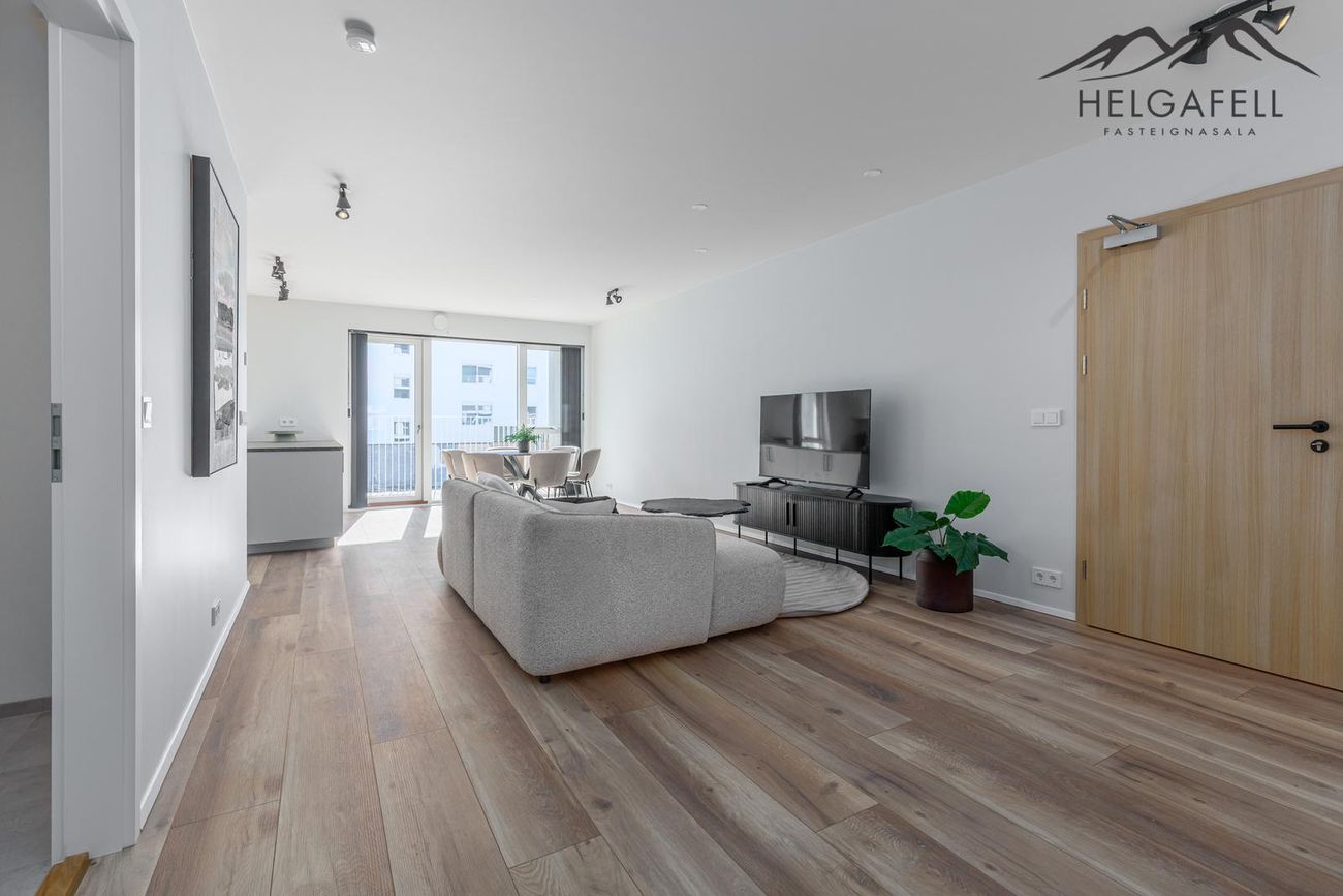 Áshamar 5 - 0303, 221 Hafnarfjörður