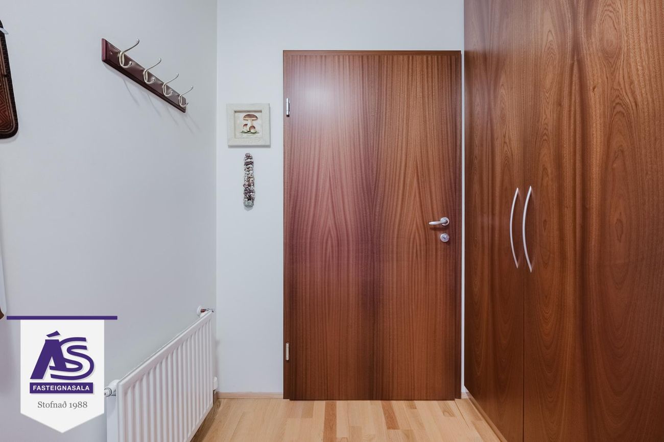 Burknavellir 3, 221 Hafnarfjörður