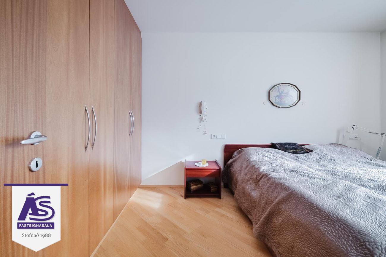 Burknavellir 3, 221 Hafnarfjörður
