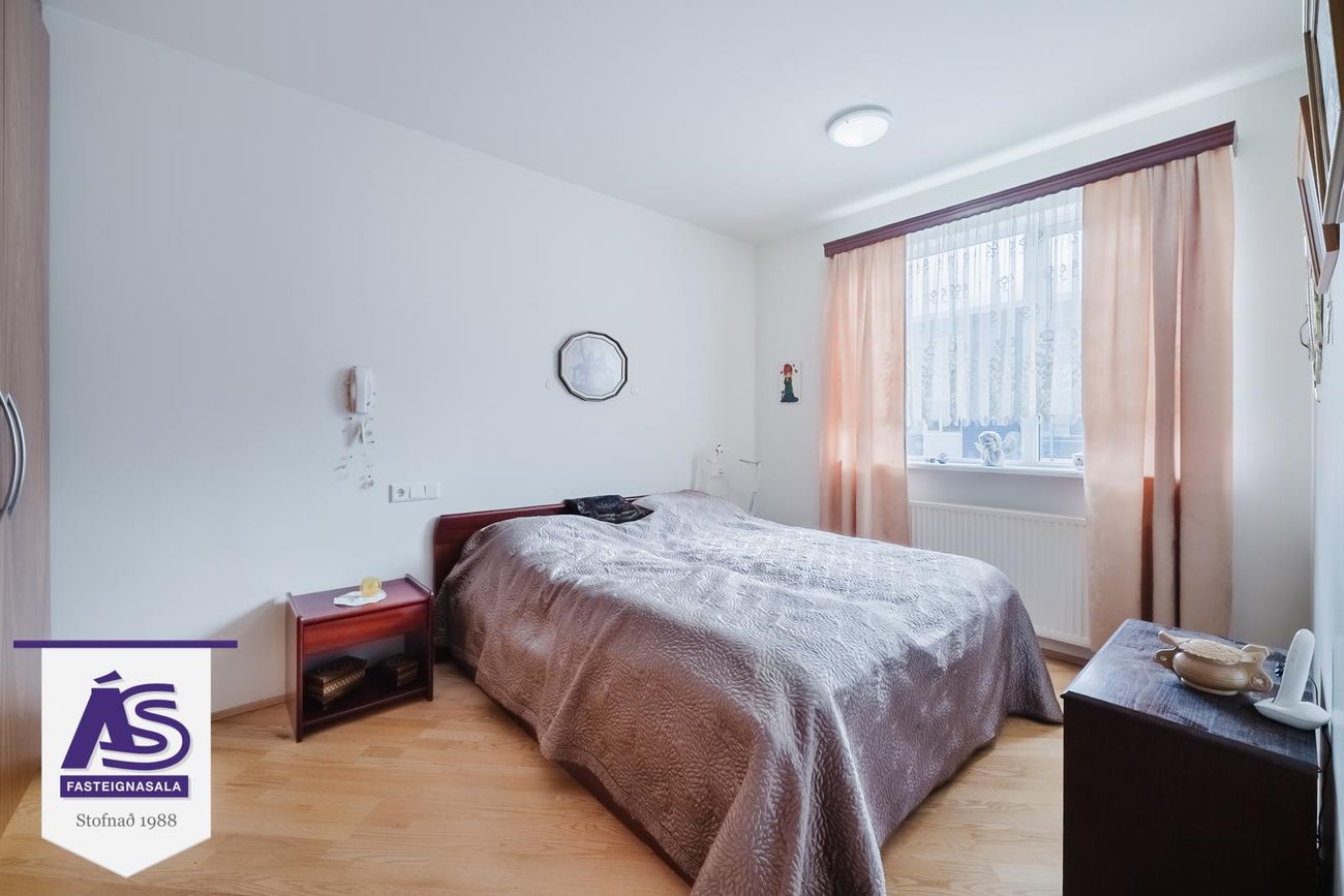 Burknavellir 3, 221 Hafnarfjörður