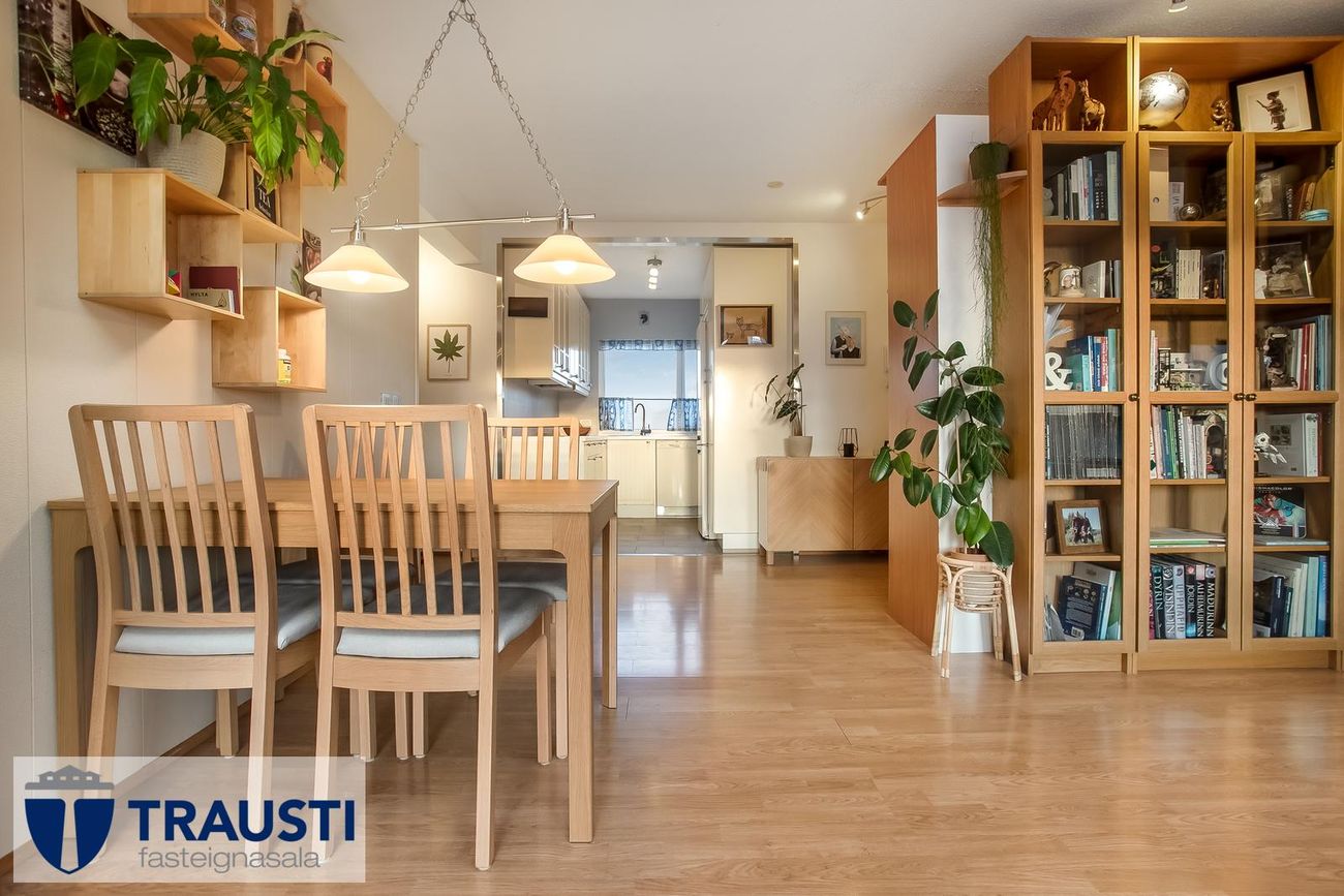 Lerkigrund 1, 300 Akranes