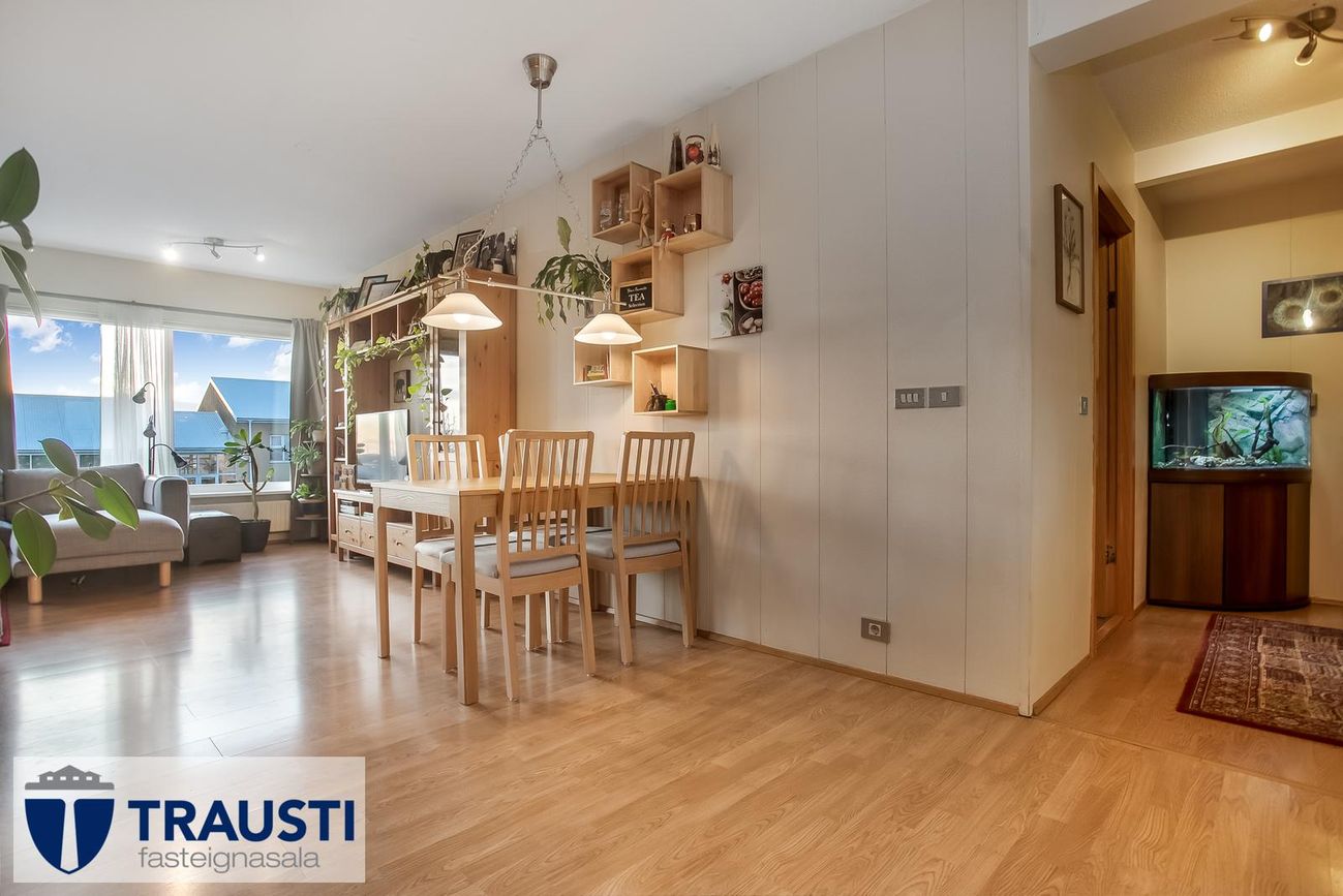 Lerkigrund 1, 300 Akranes