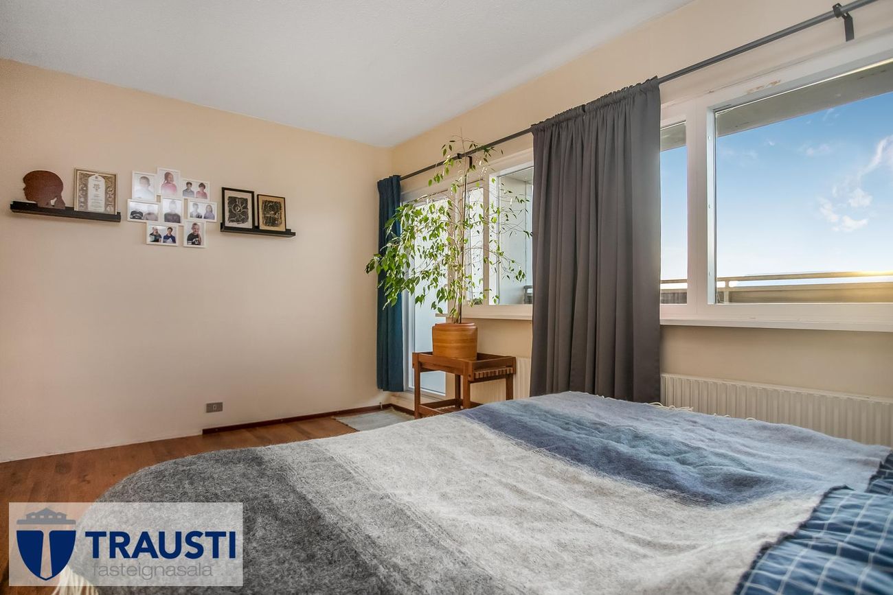 Lerkigrund 1, 300 Akranes